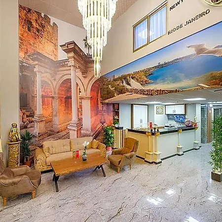 Hotel Grand Guelluek 3*