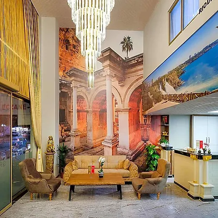Hotel Grand Guelluek 3*