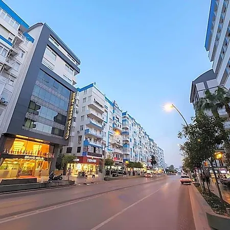 Grand Guelluek Hotel