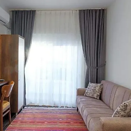 Hotel Grand Guelluek